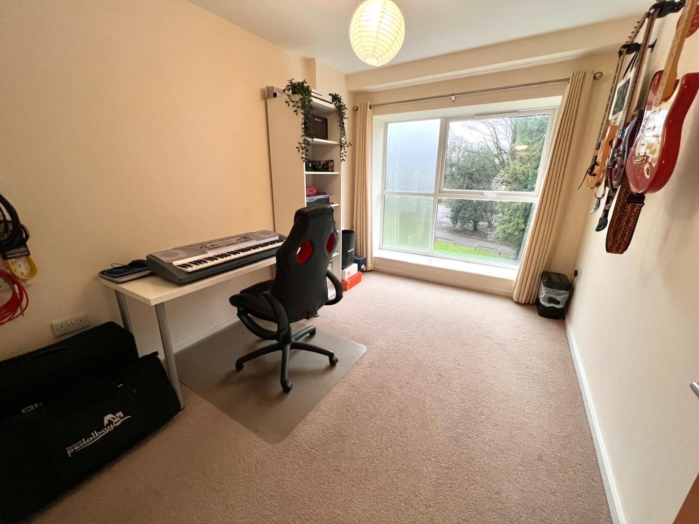 St. Crispin Drive, St. Crispin