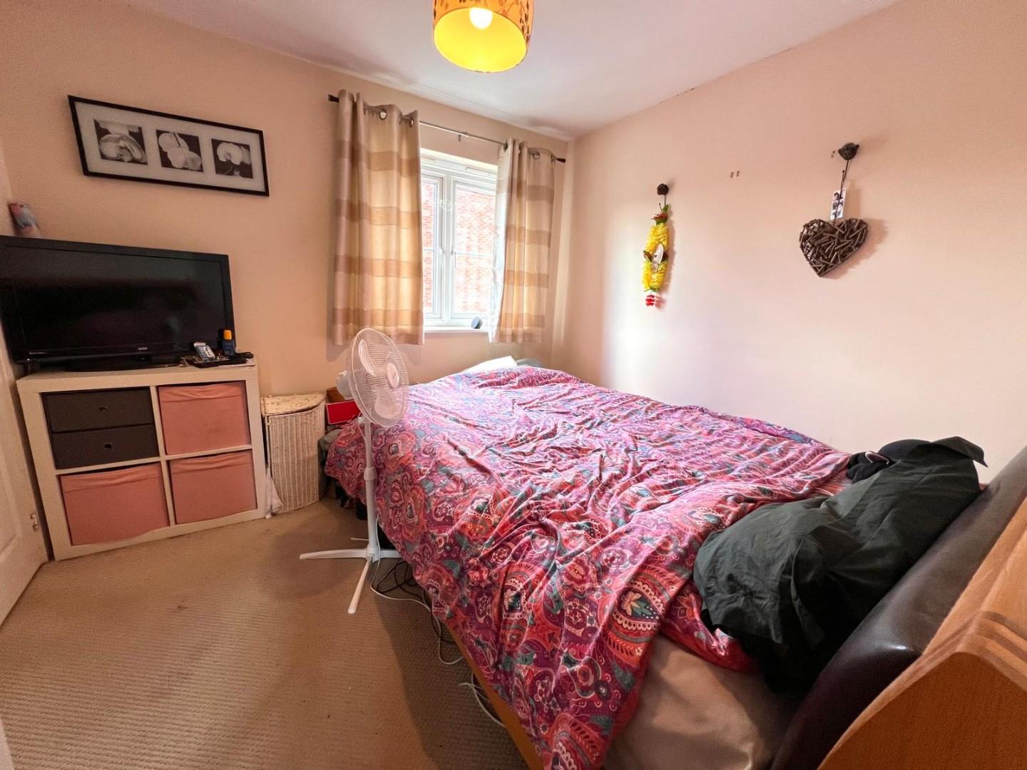 Milburn Drive, St. Crispin