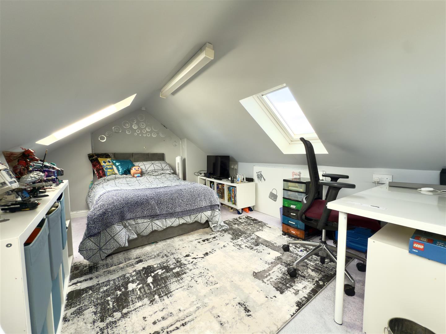 Abbots Way, St. James