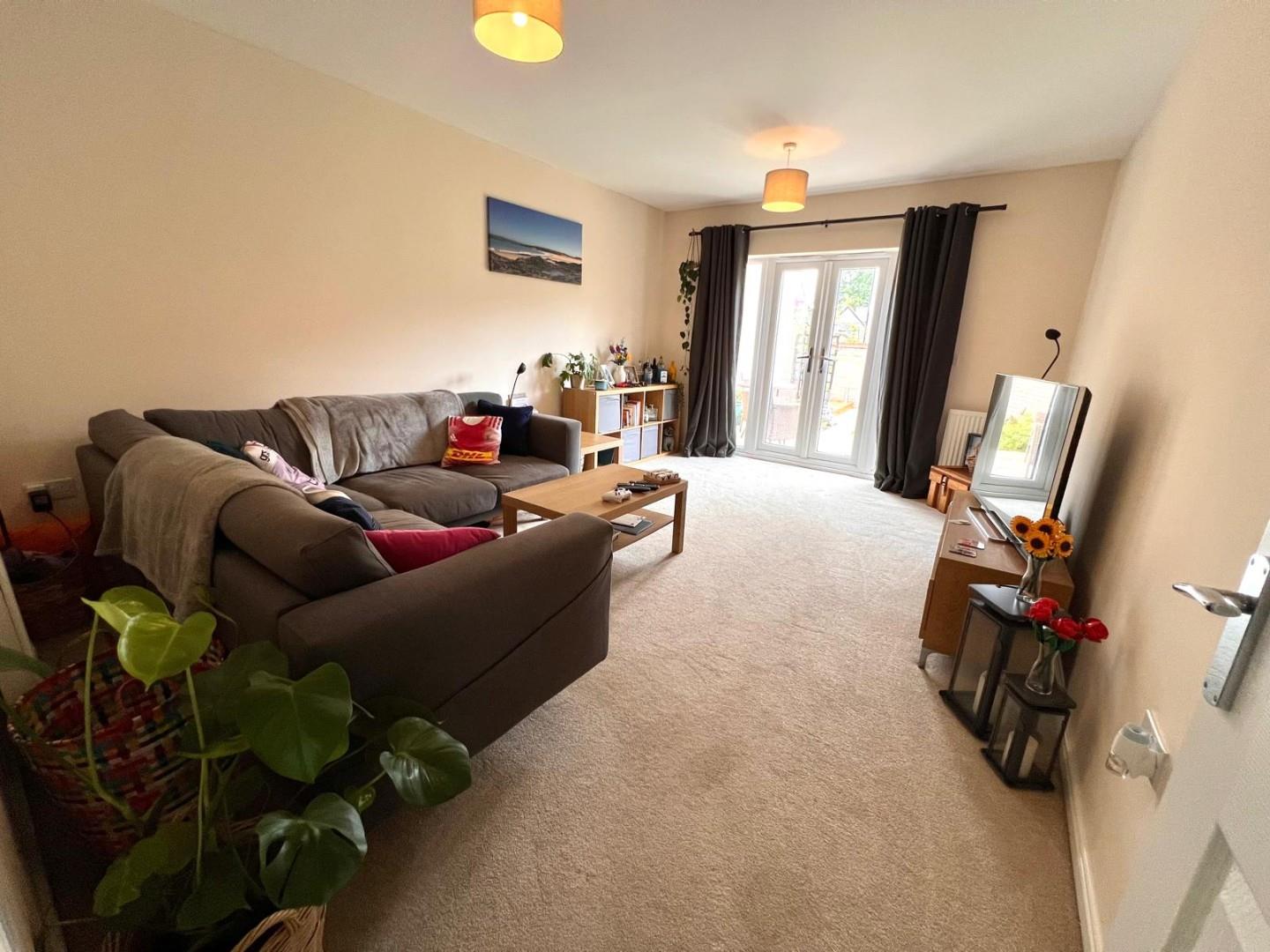 Jennings Close, St. Crispin