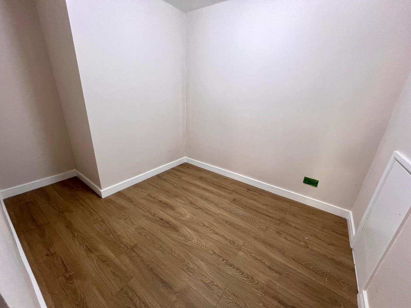 Gladstone Road, Spencer