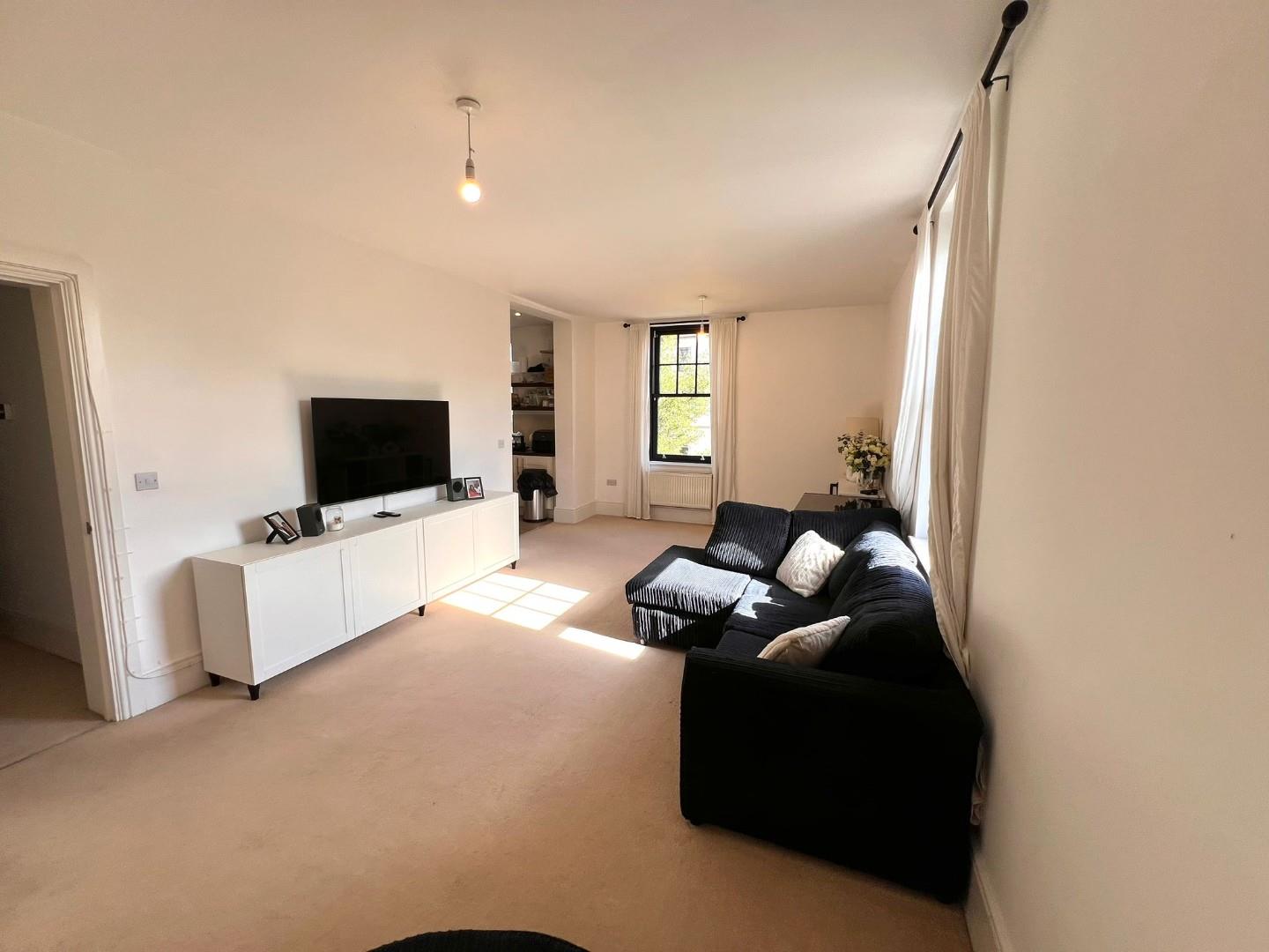 Black Cat Drive, Upton