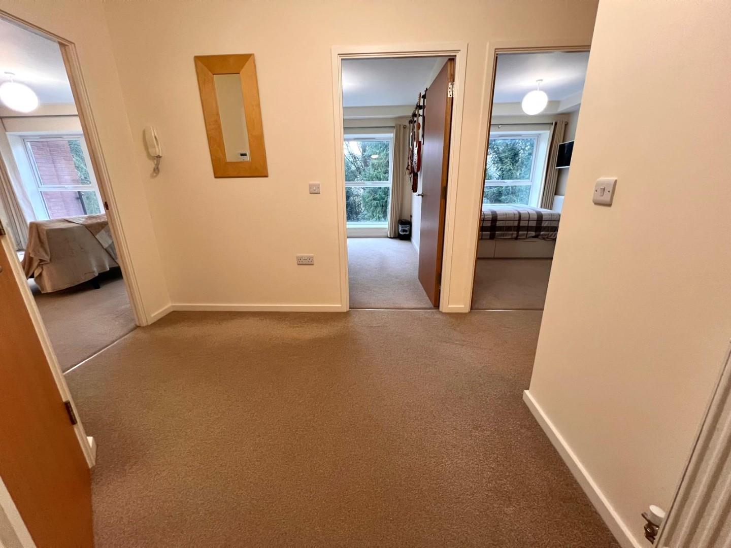 St. Crispin Drive, St. Crispin