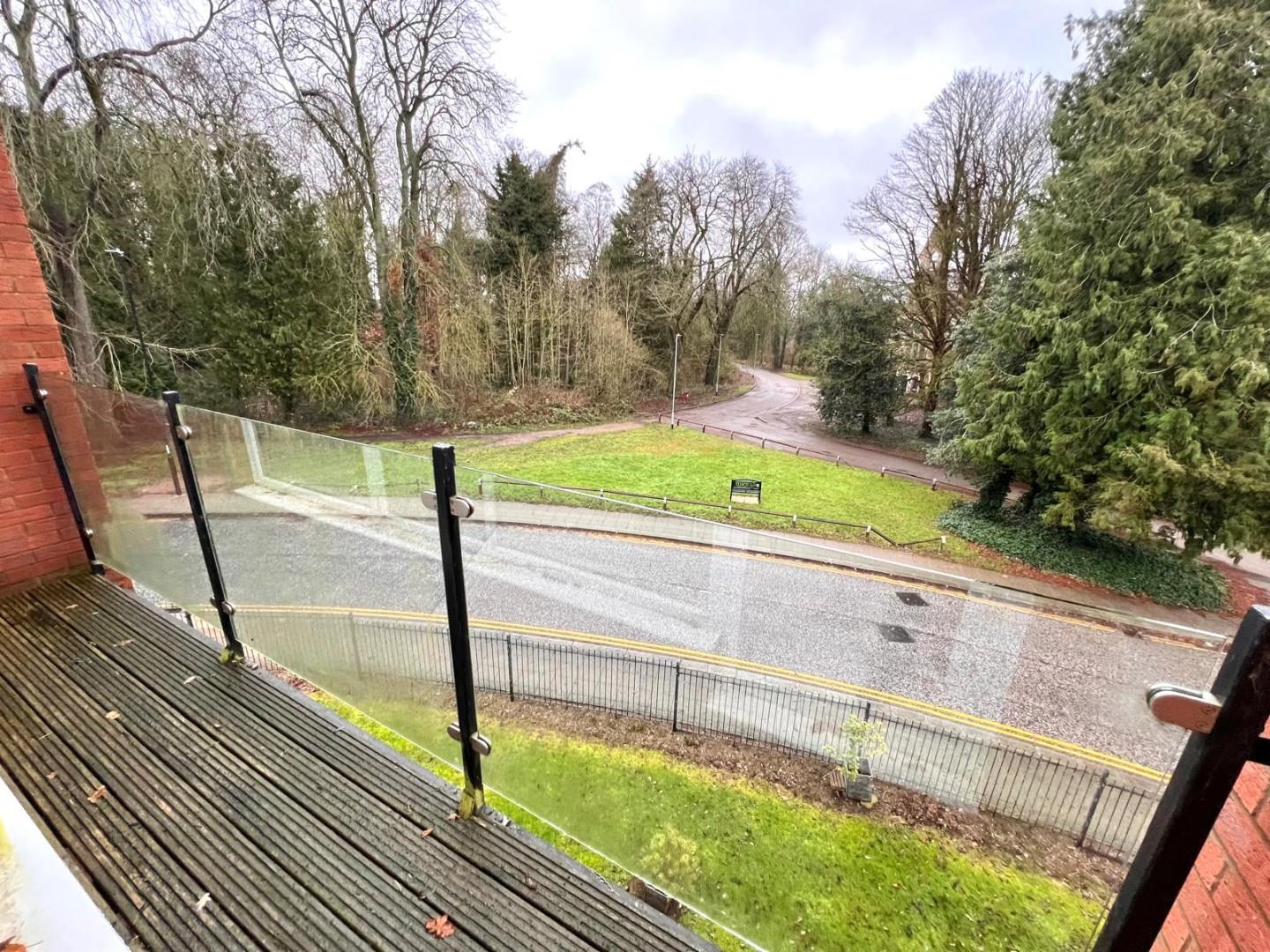 St. Crispin Drive, St. Crispin