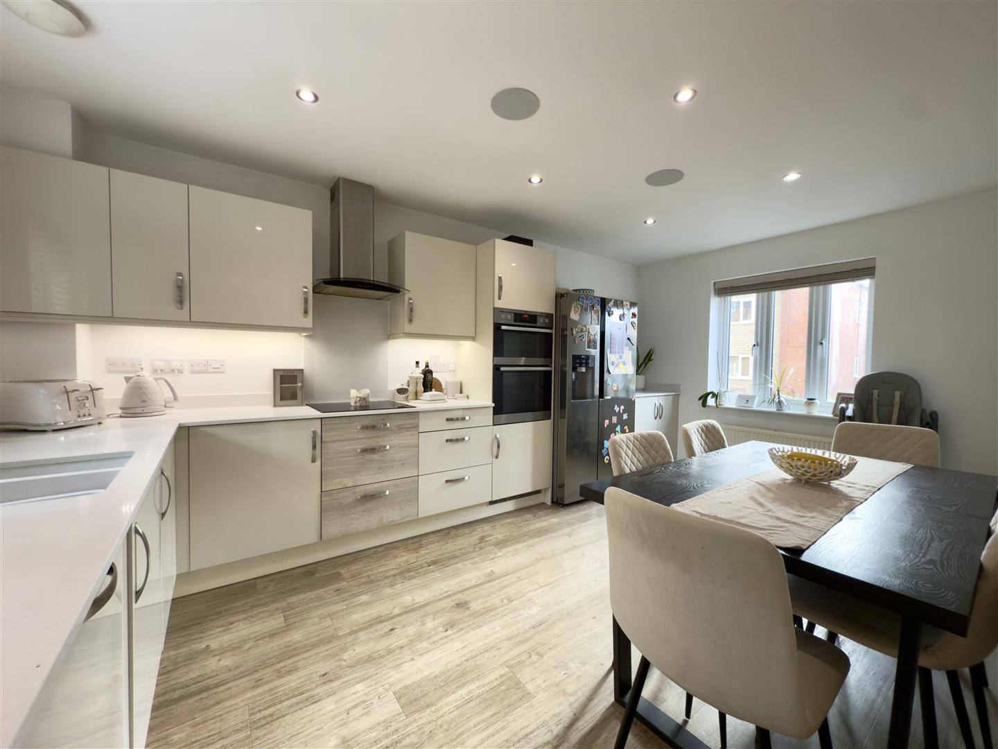 Balmoral Close, St. Crispin