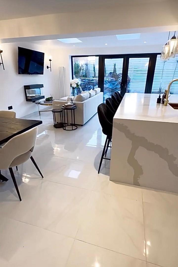 Pemberley Walk, Balmoral Close, St. Crispin