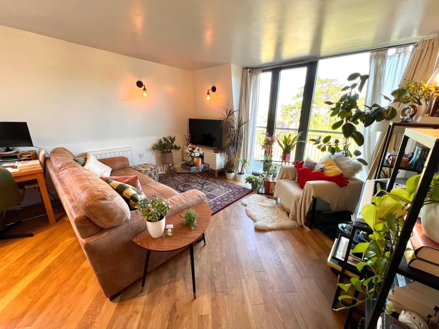 South Meadow Road, St. Crispin