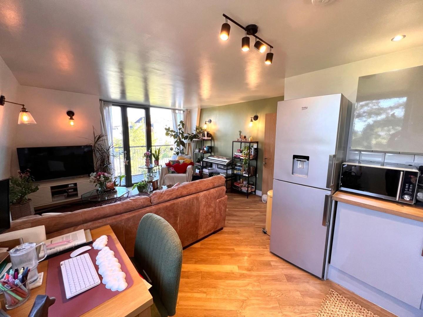 South Meadow Road, St. Crispin