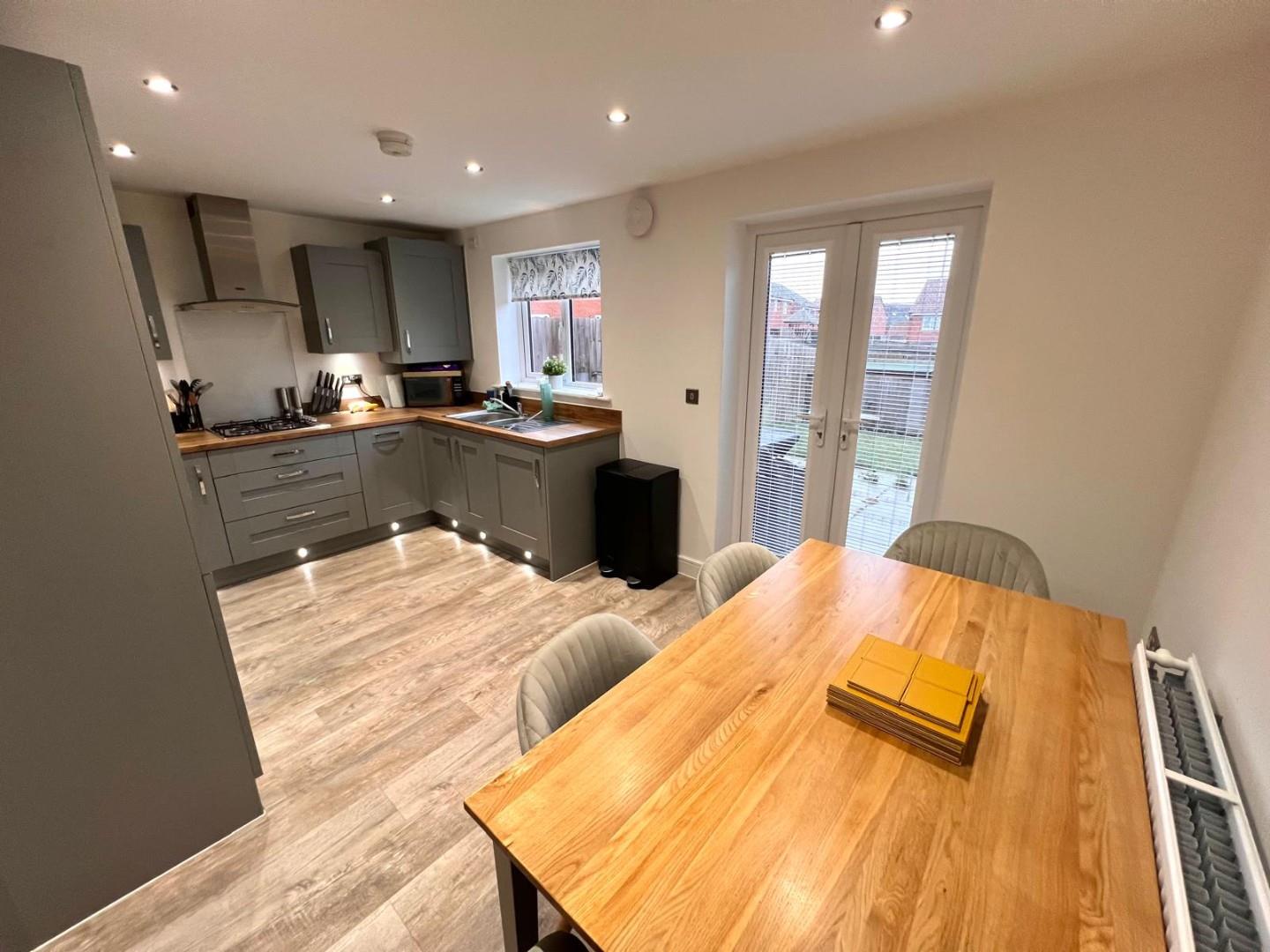 Aynhoe Road, St. Crispin