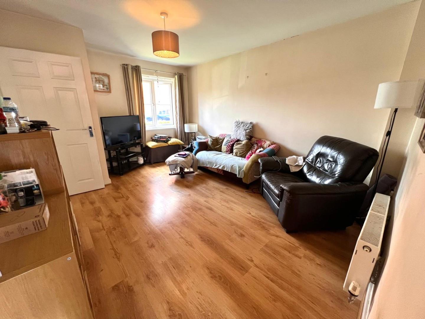 Milburn Drive, St. Crispin