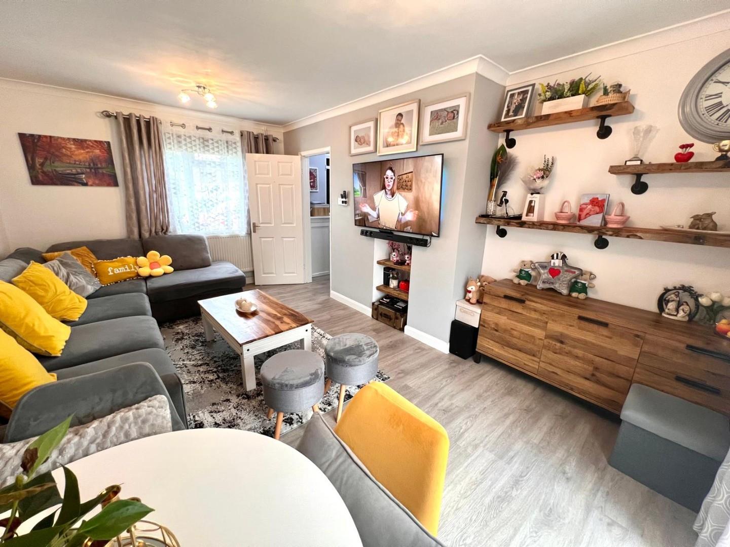 Glebeland Road, Dallington