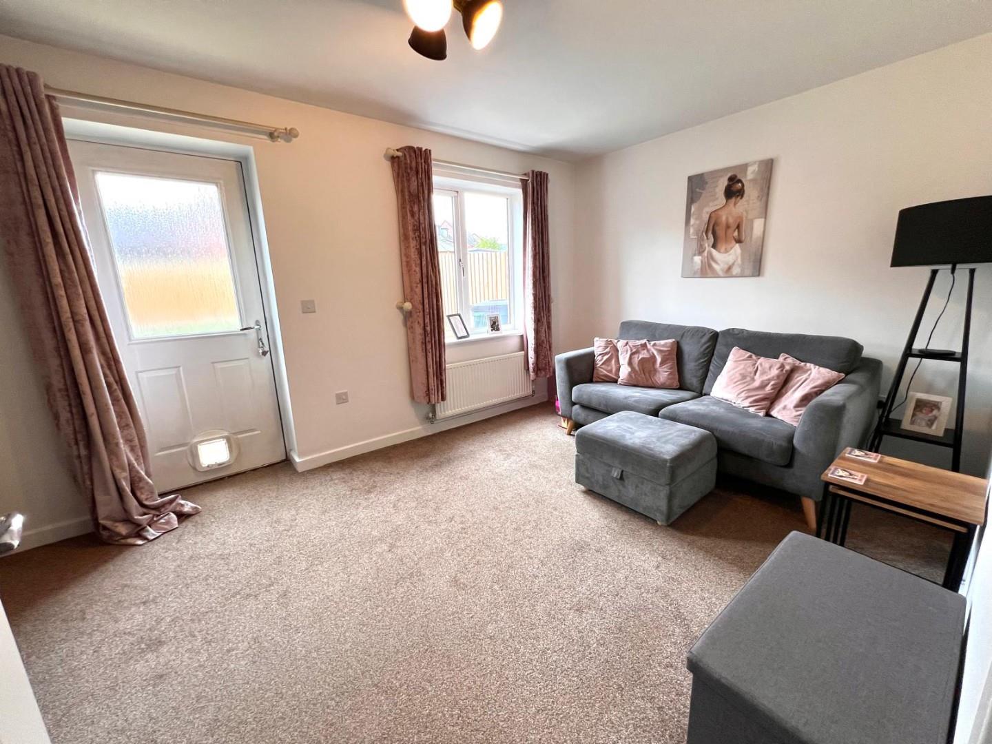 Kent Crescent, St. Crispin