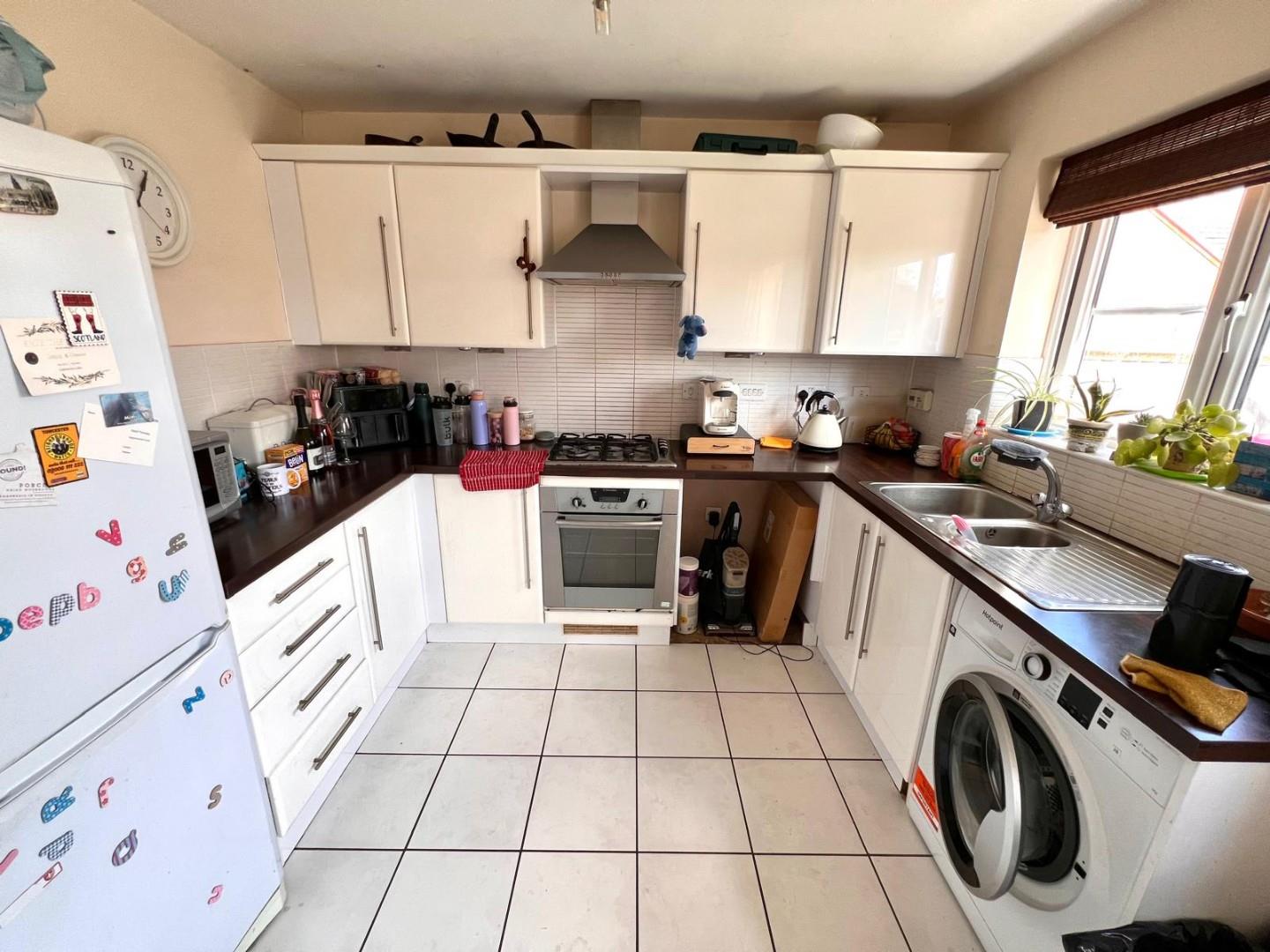 Milburn Drive, St. Crispin