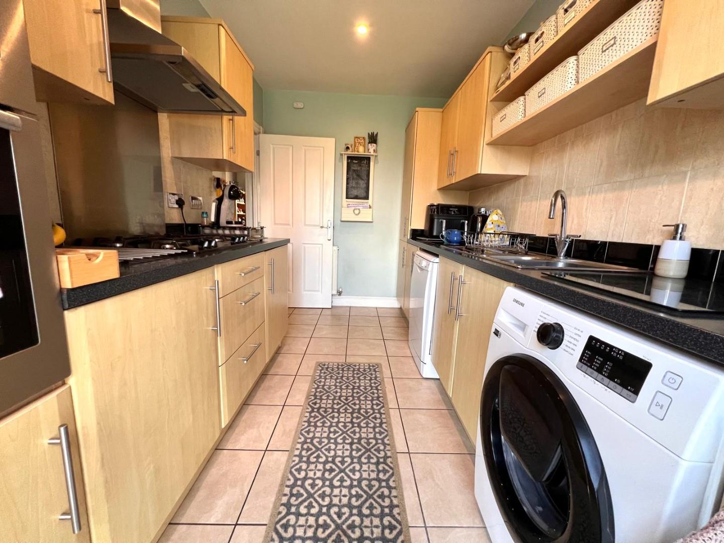 Thompson Close, St Crispin