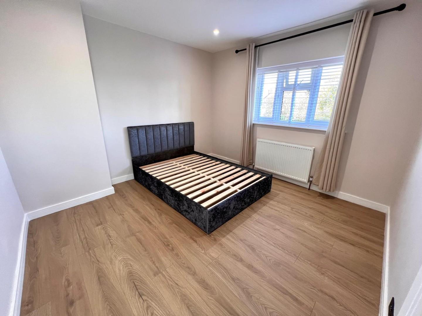 Gladstone Road, Spencer