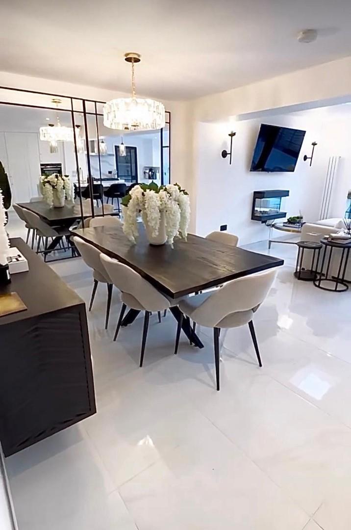 Pemberley Walk, Balmoral Close, St. Crispin