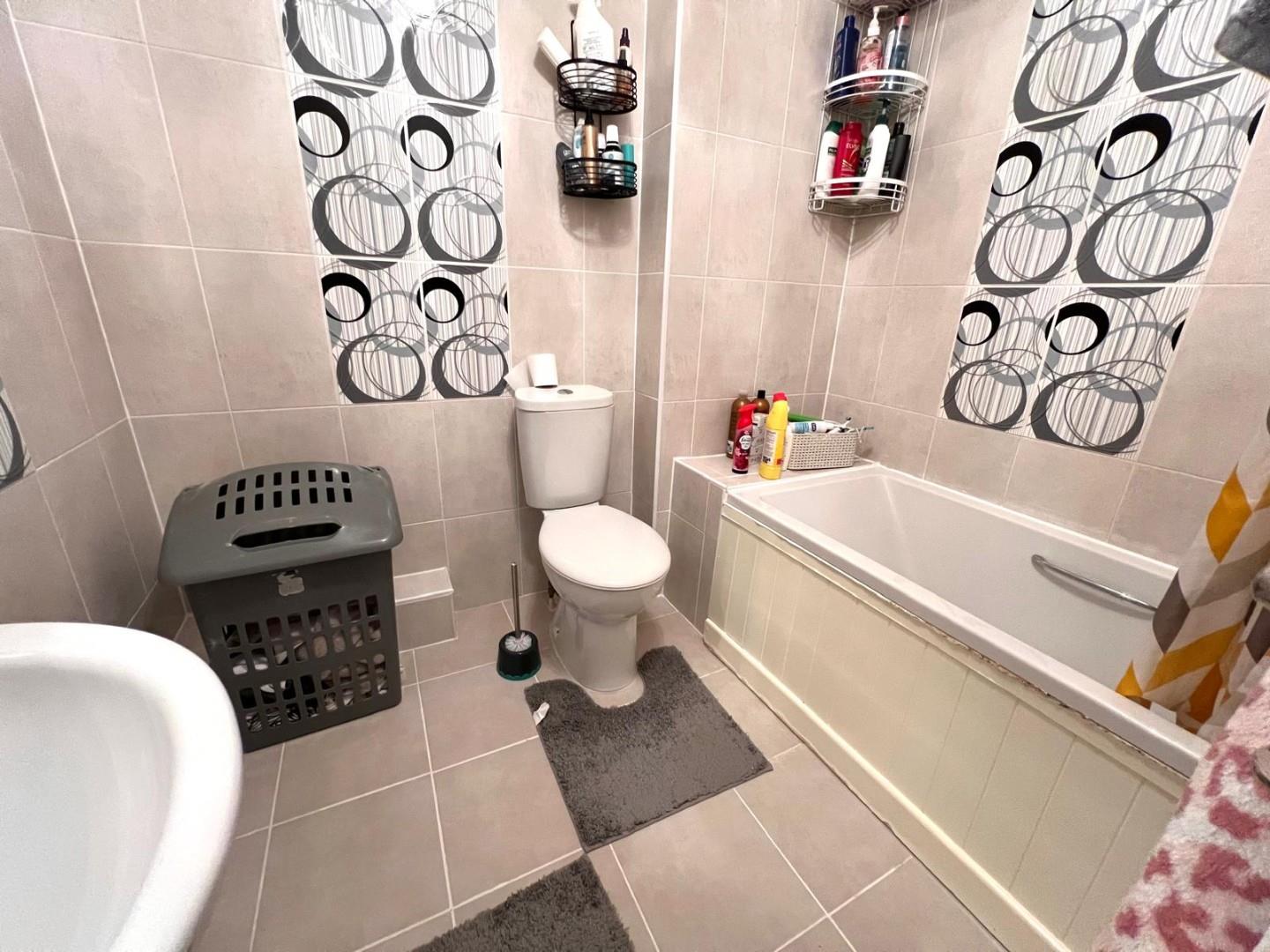 Kent Road, St. Crispin