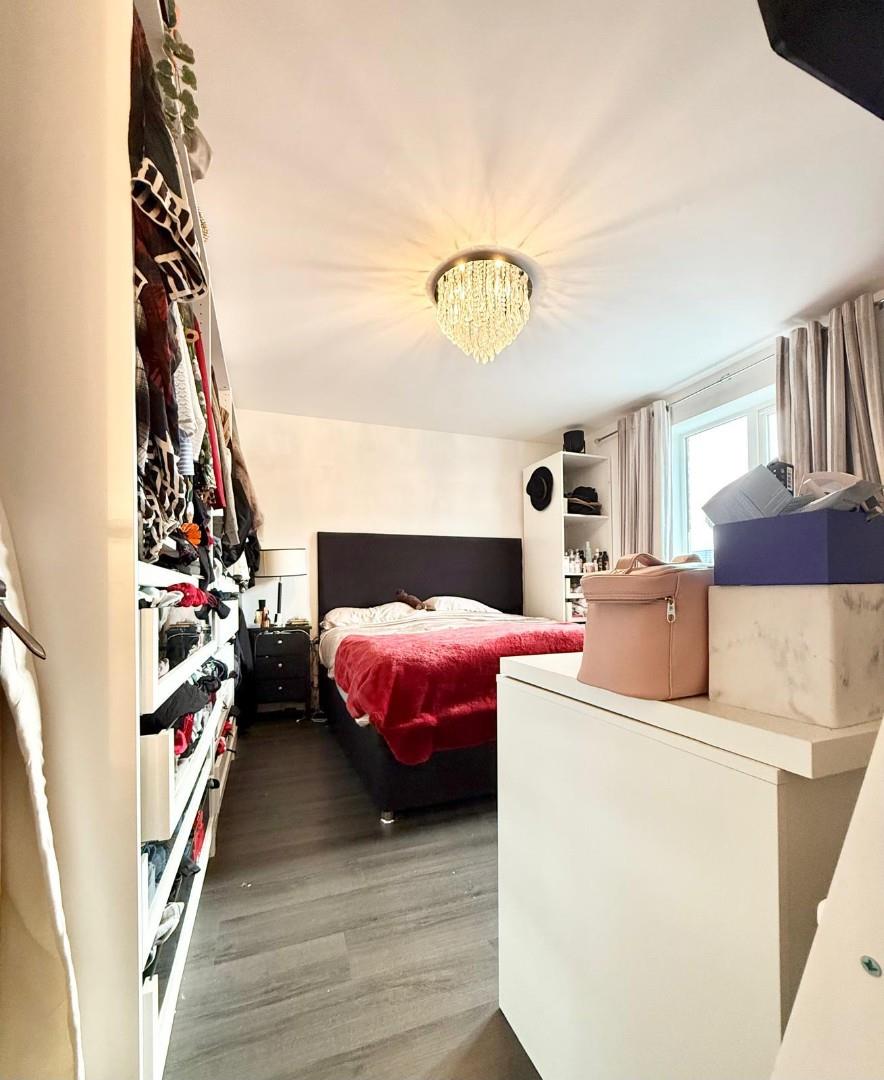 Pemberley Walk, Balmoral Close, St. Crispin