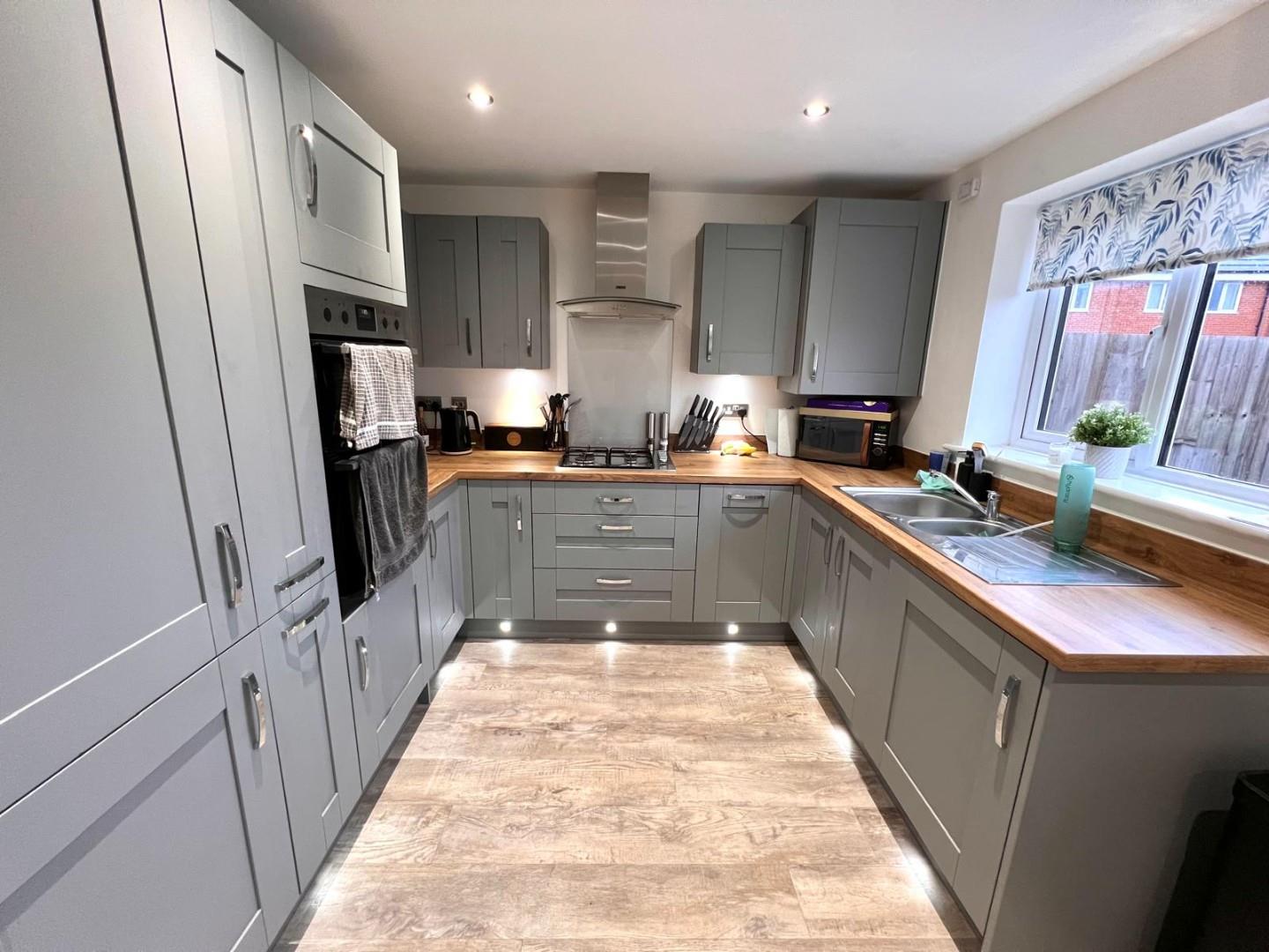 Aynhoe Road, St. Crispin