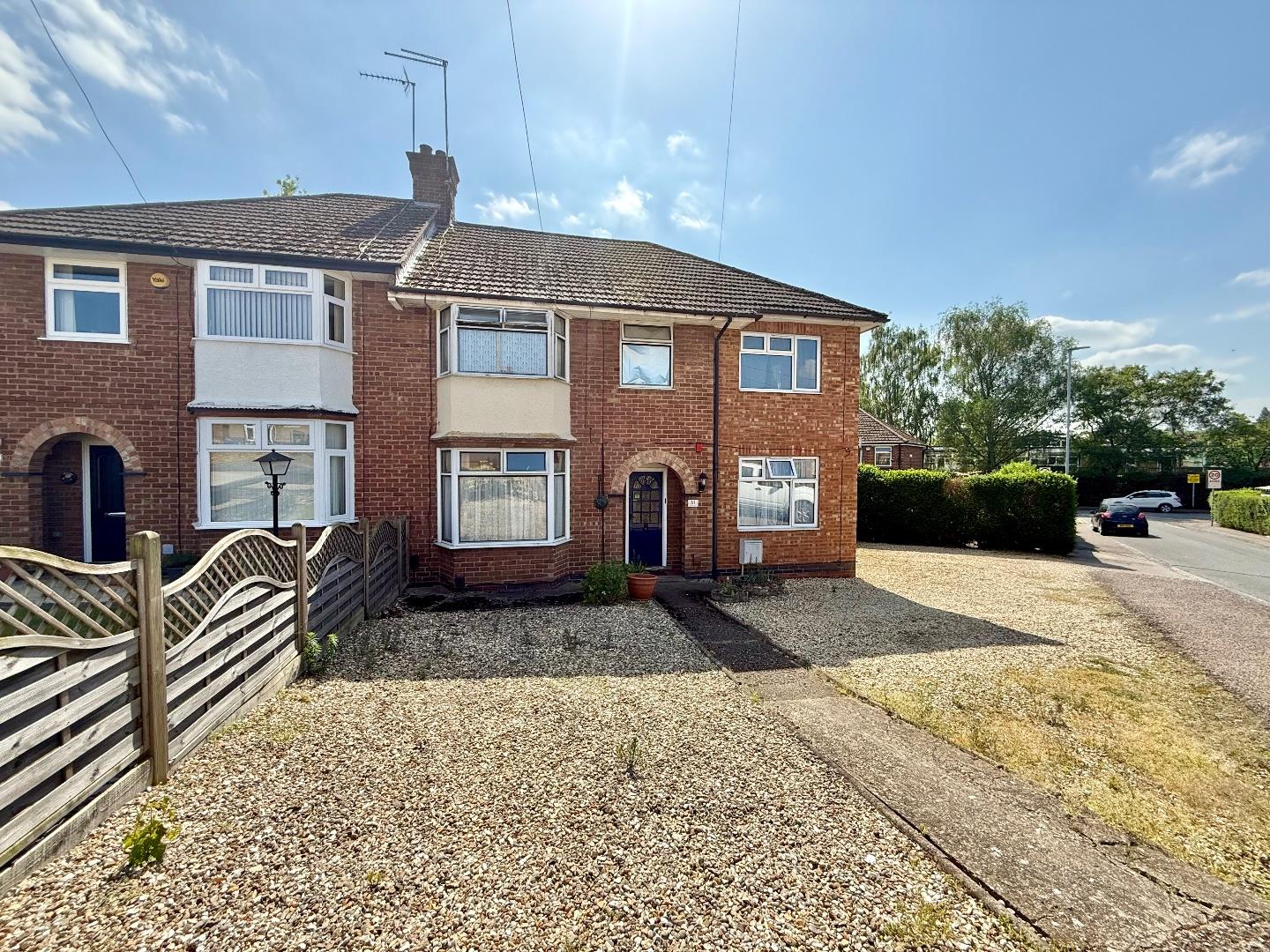 Trevor Crescent, Duston