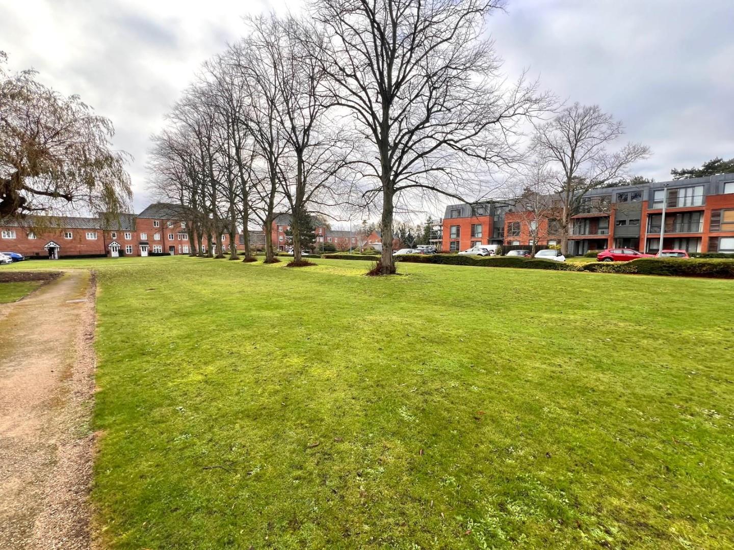 South Meadow Road, St. Crispin