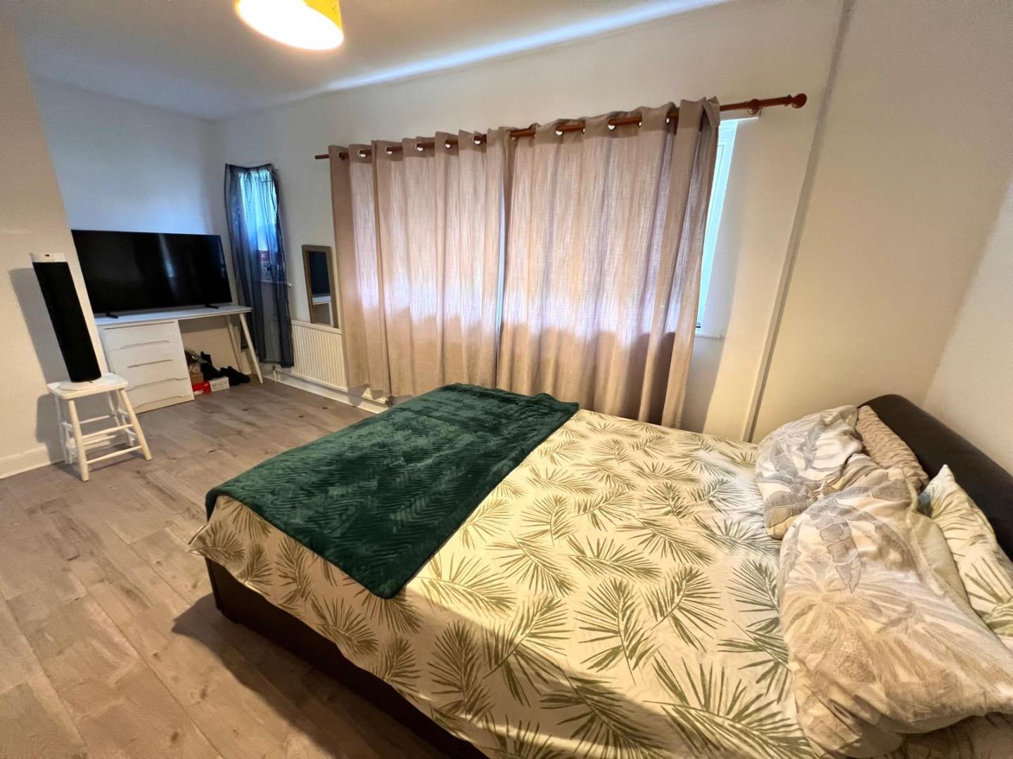 Merthyr Road, Spencer