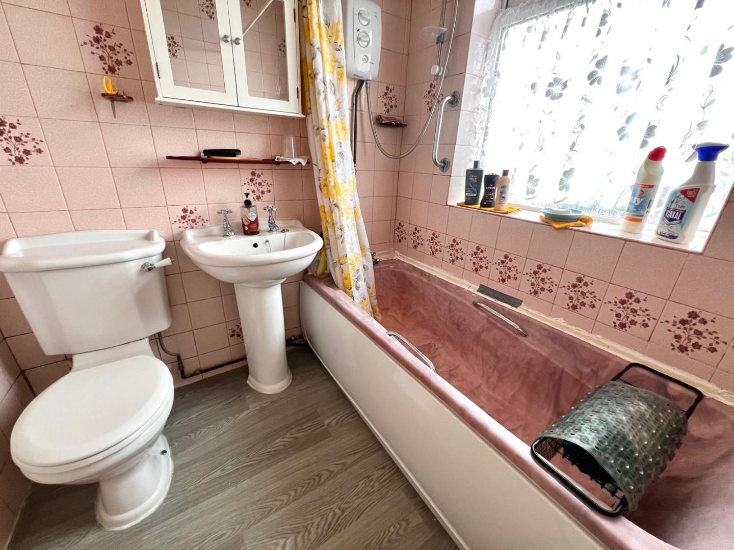 Bowden Road, St James