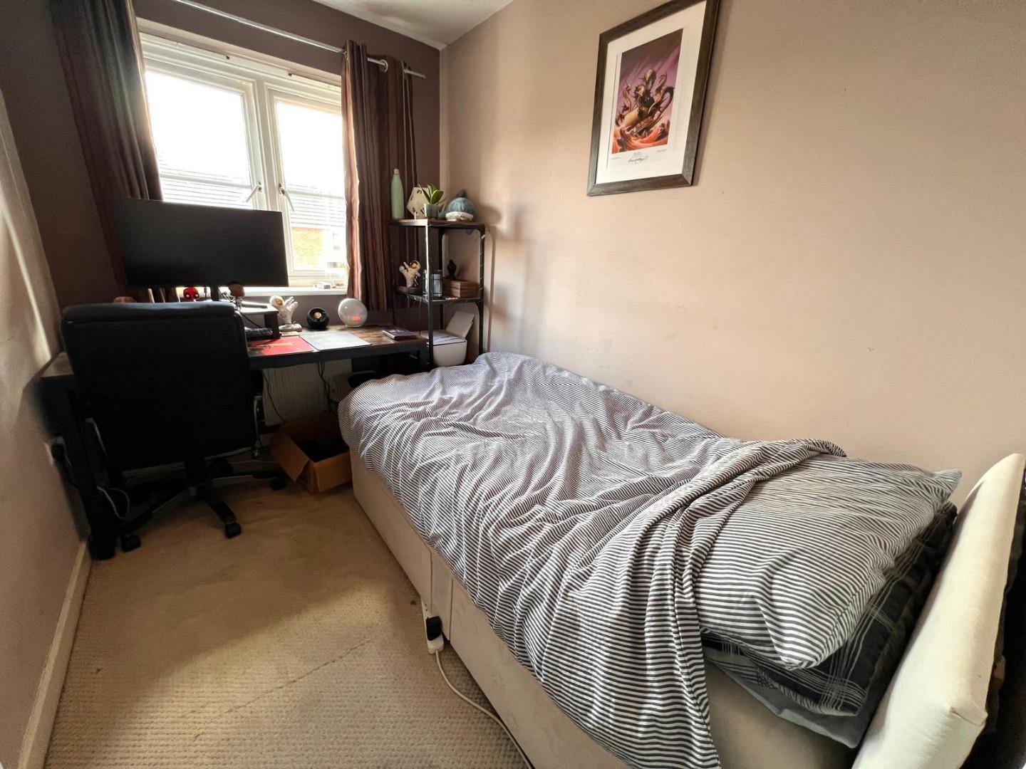 Milburn Drive, St. Crispin