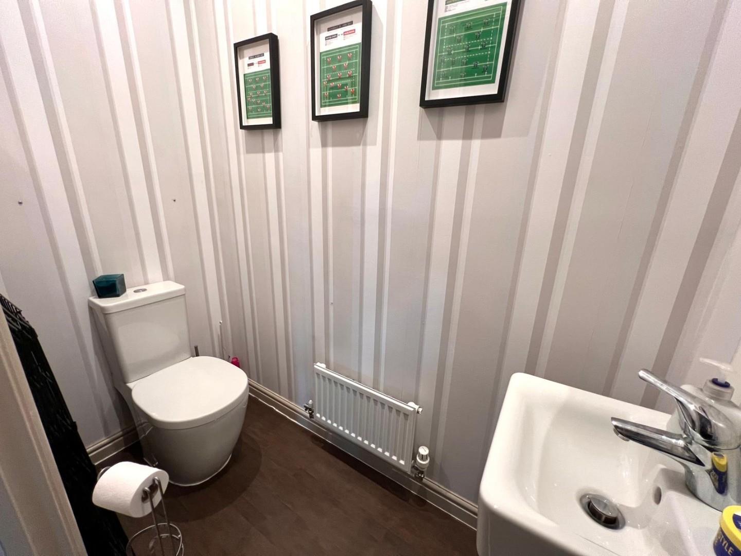 Jennings Close, St. Crispin