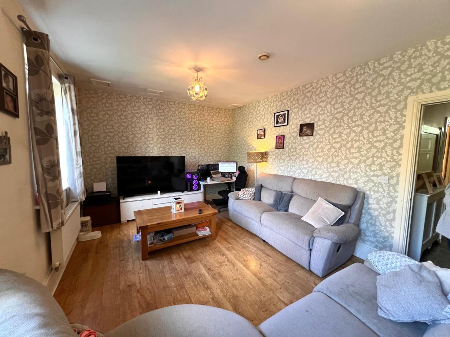 Black Cat Drive, Upton