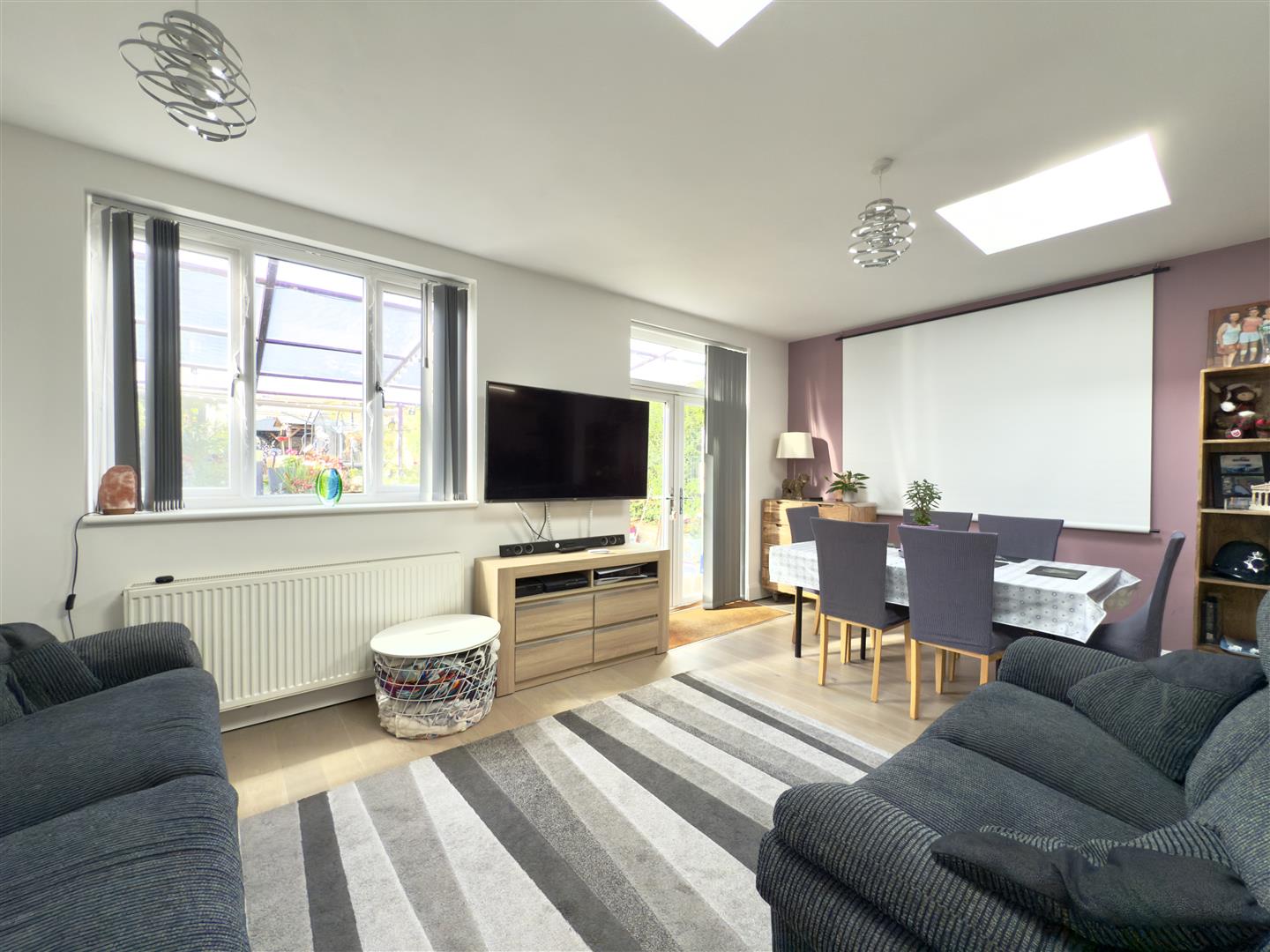 Abbots Way, St. James