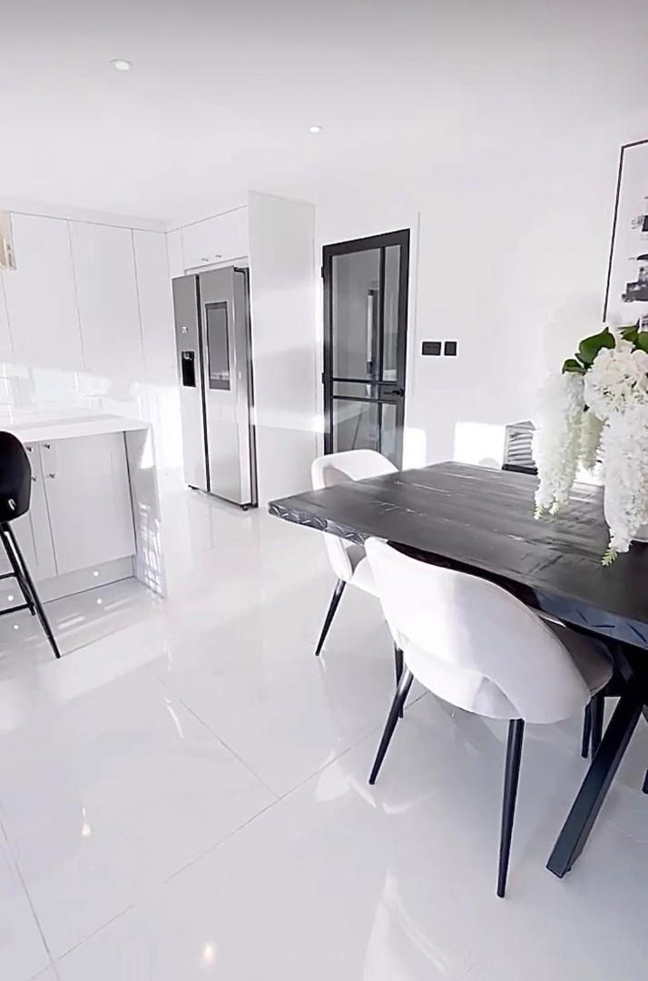 Pemberley Walk, Balmoral Close, St. Crispin