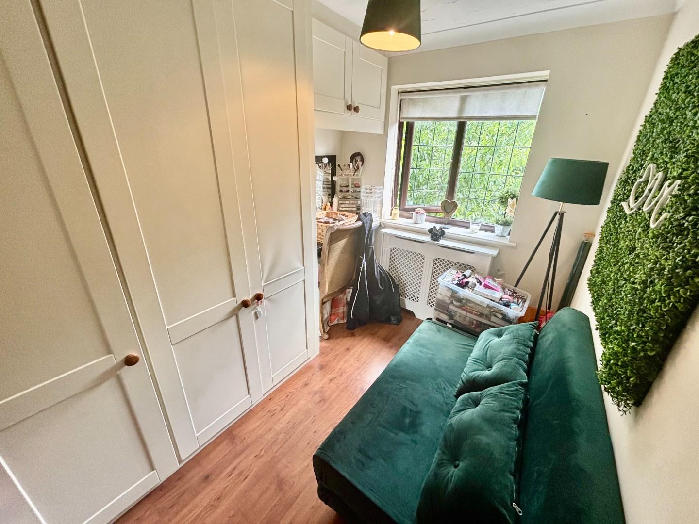 Longford Avenue, Little Billing