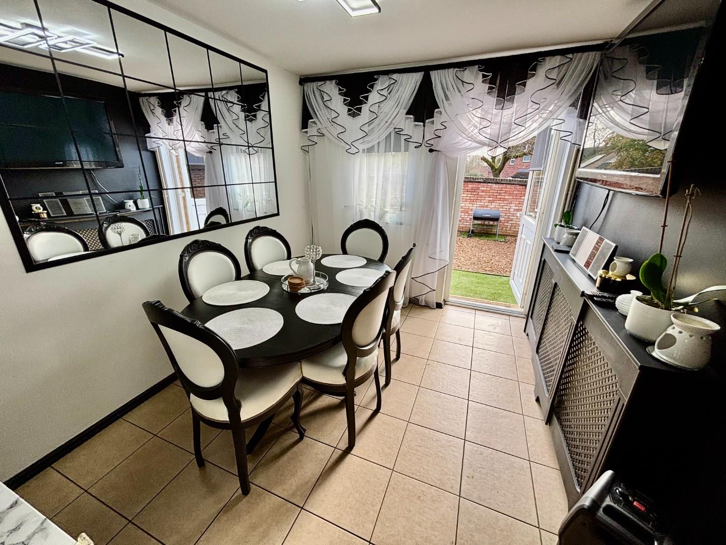 Lark Rise, Northampton