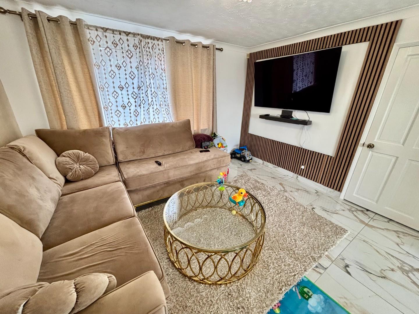 Daimler Close, Rectory Farm