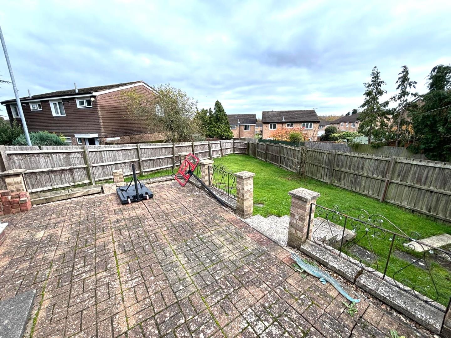 Flaxwell Court, Standens Barn