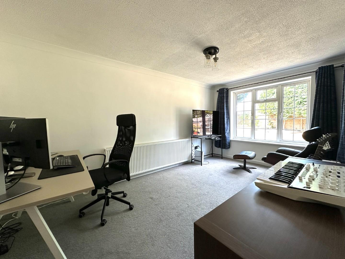 Conyngham Road, Meadowfields