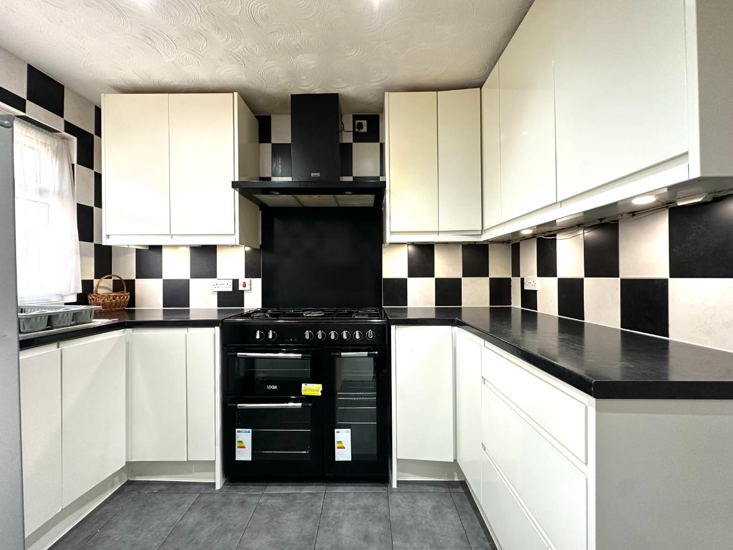 Great Holme Court, Thorplands