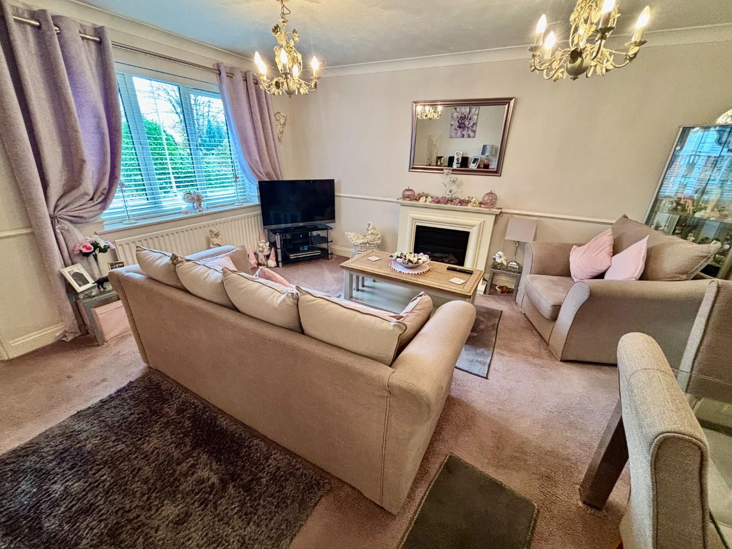 Lismore Close, Great Billing