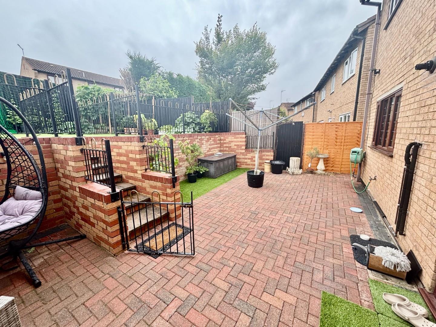 Russet Drive, Little Billing