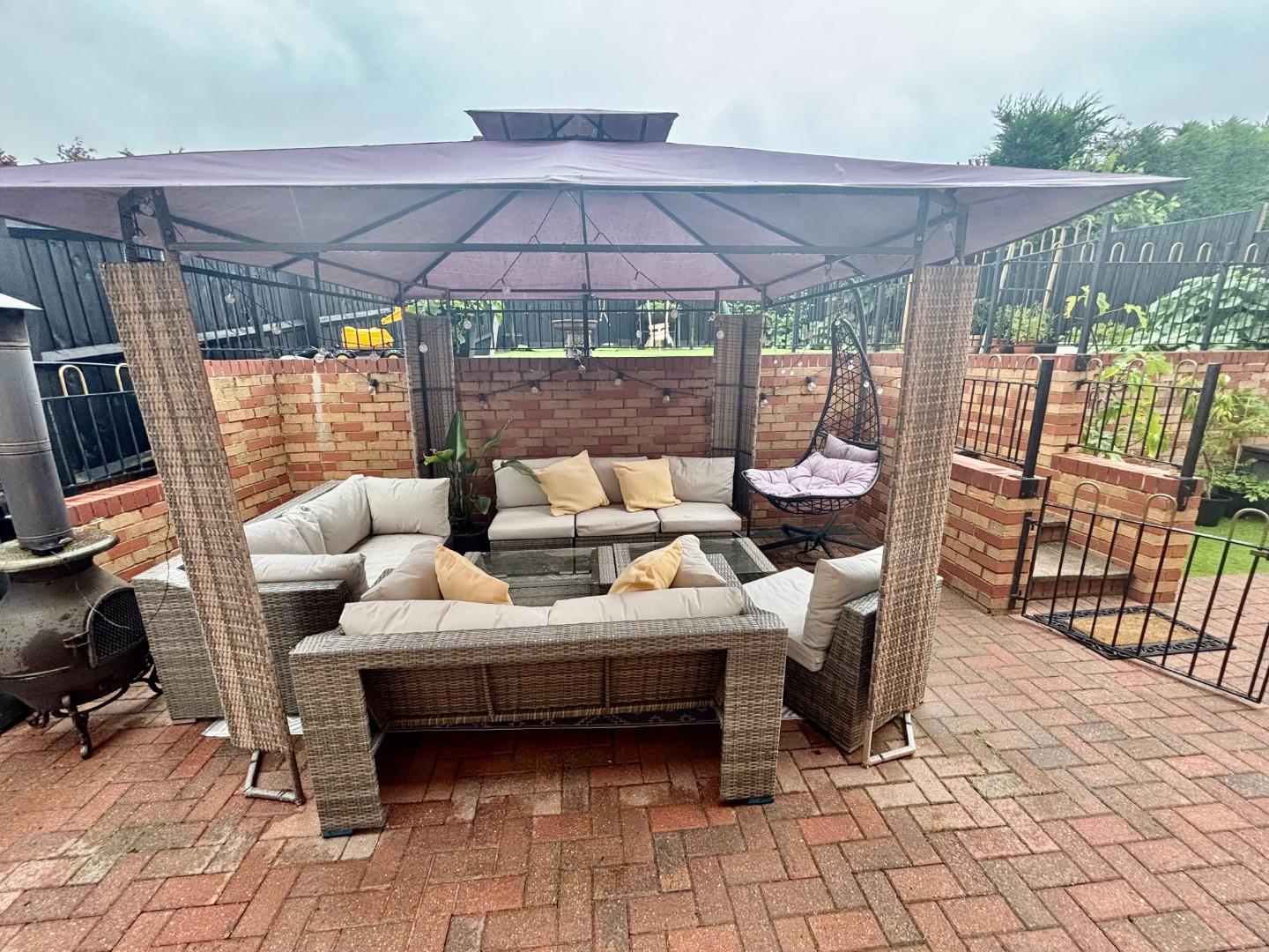 Russet Drive, Little Billing