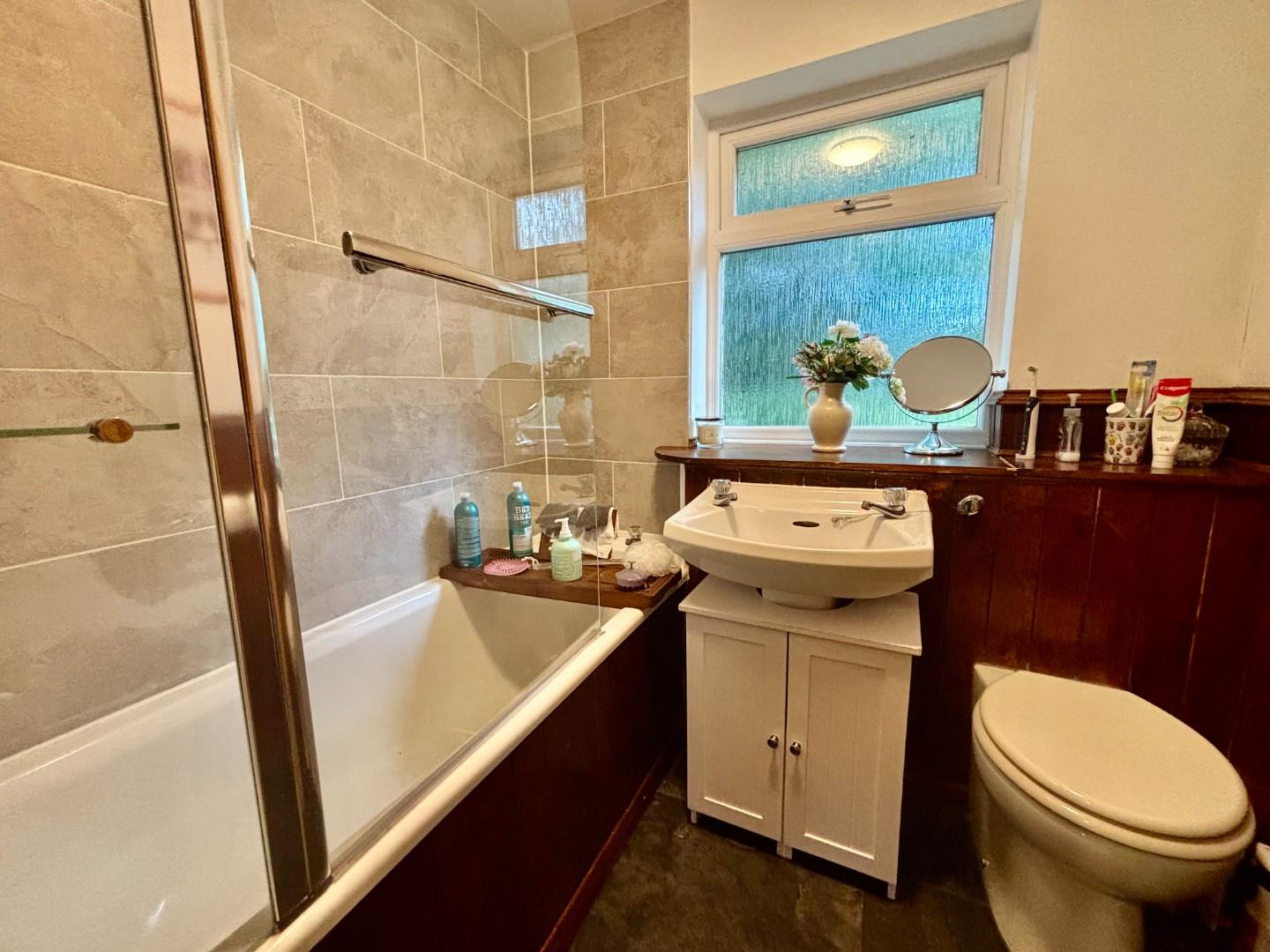 Wysall Road, The Glades