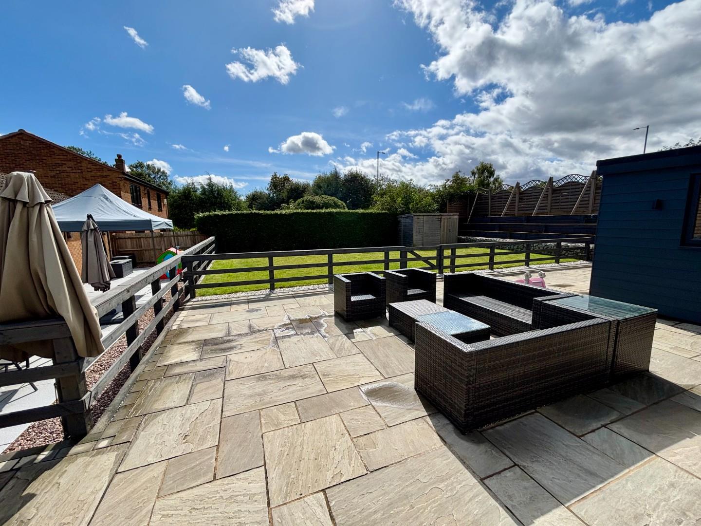 Strawberry Hill, Berrydale