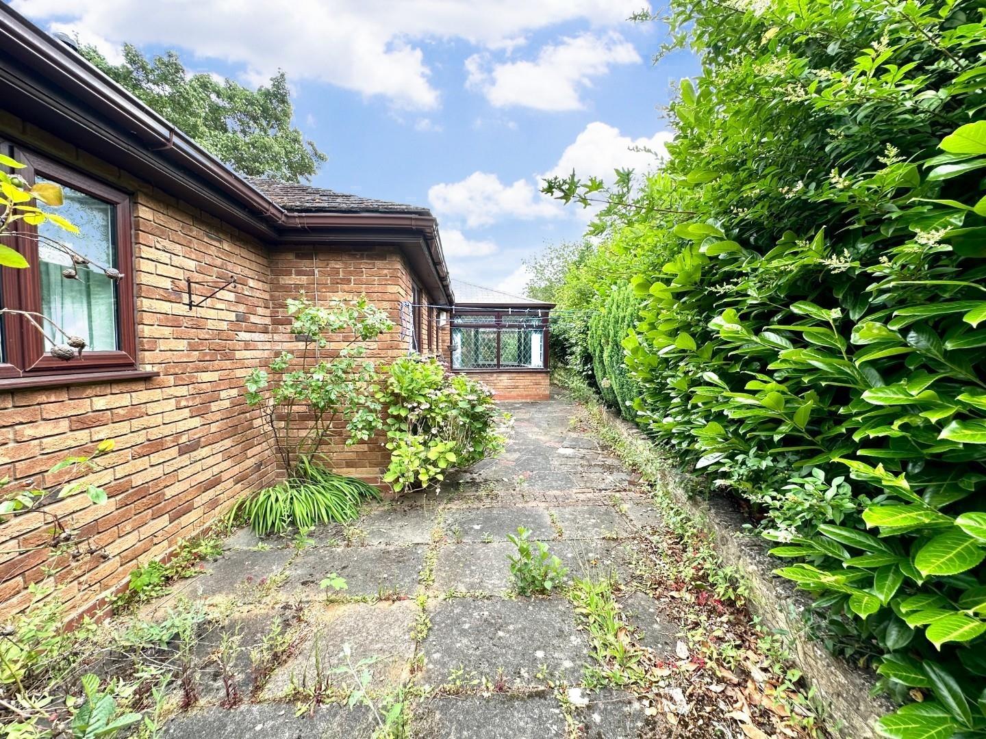 Orchard Hill, Little Billing