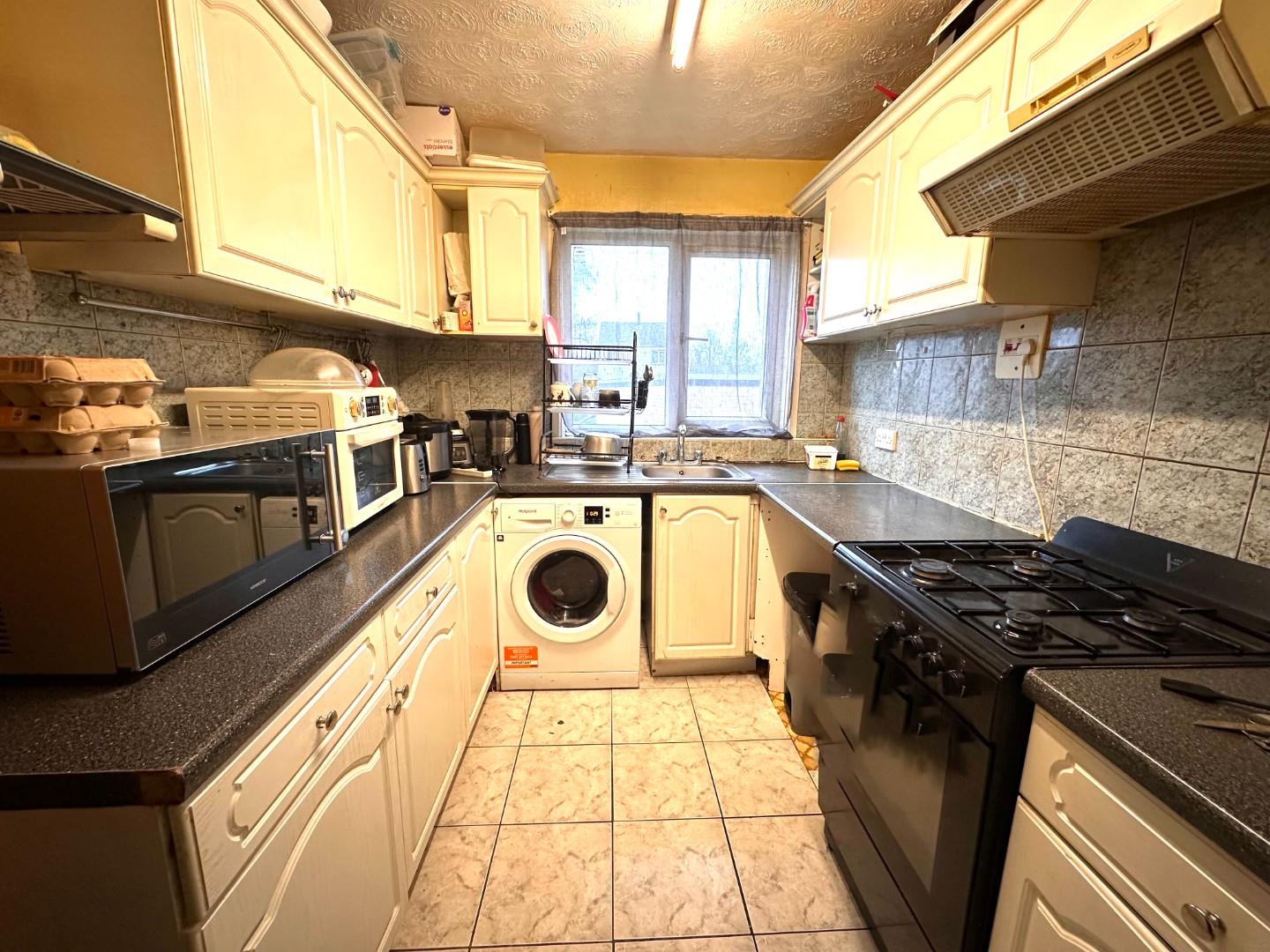 Farm Field Court, Thorplands