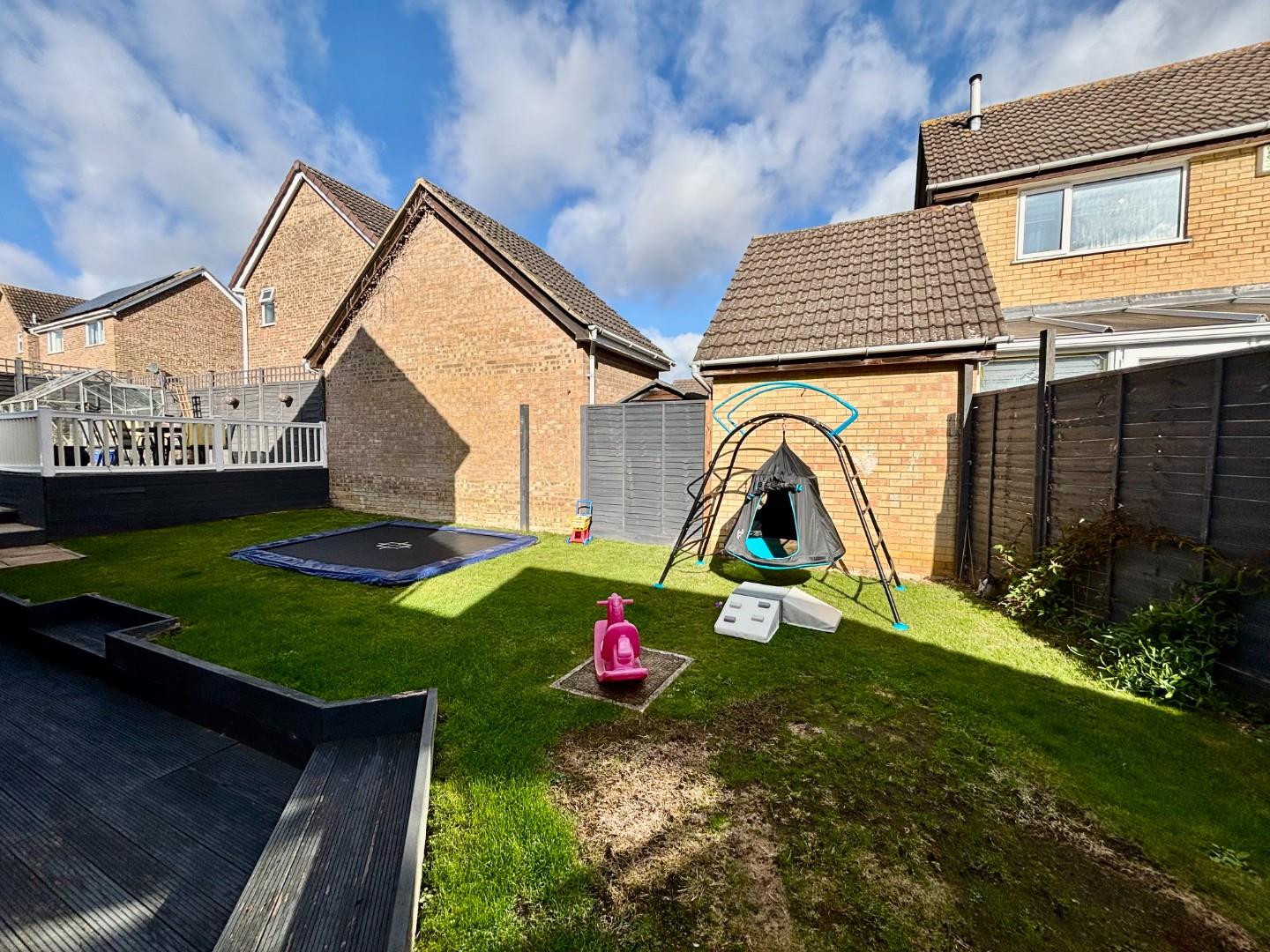 Lakeside Drive, Ecton Brook