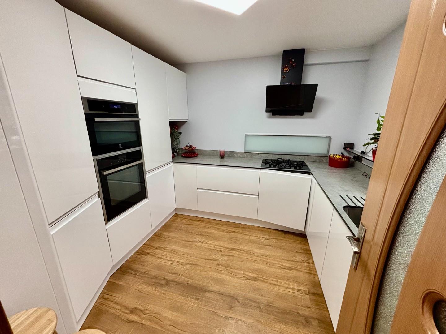 Middlemarch, Woodfields