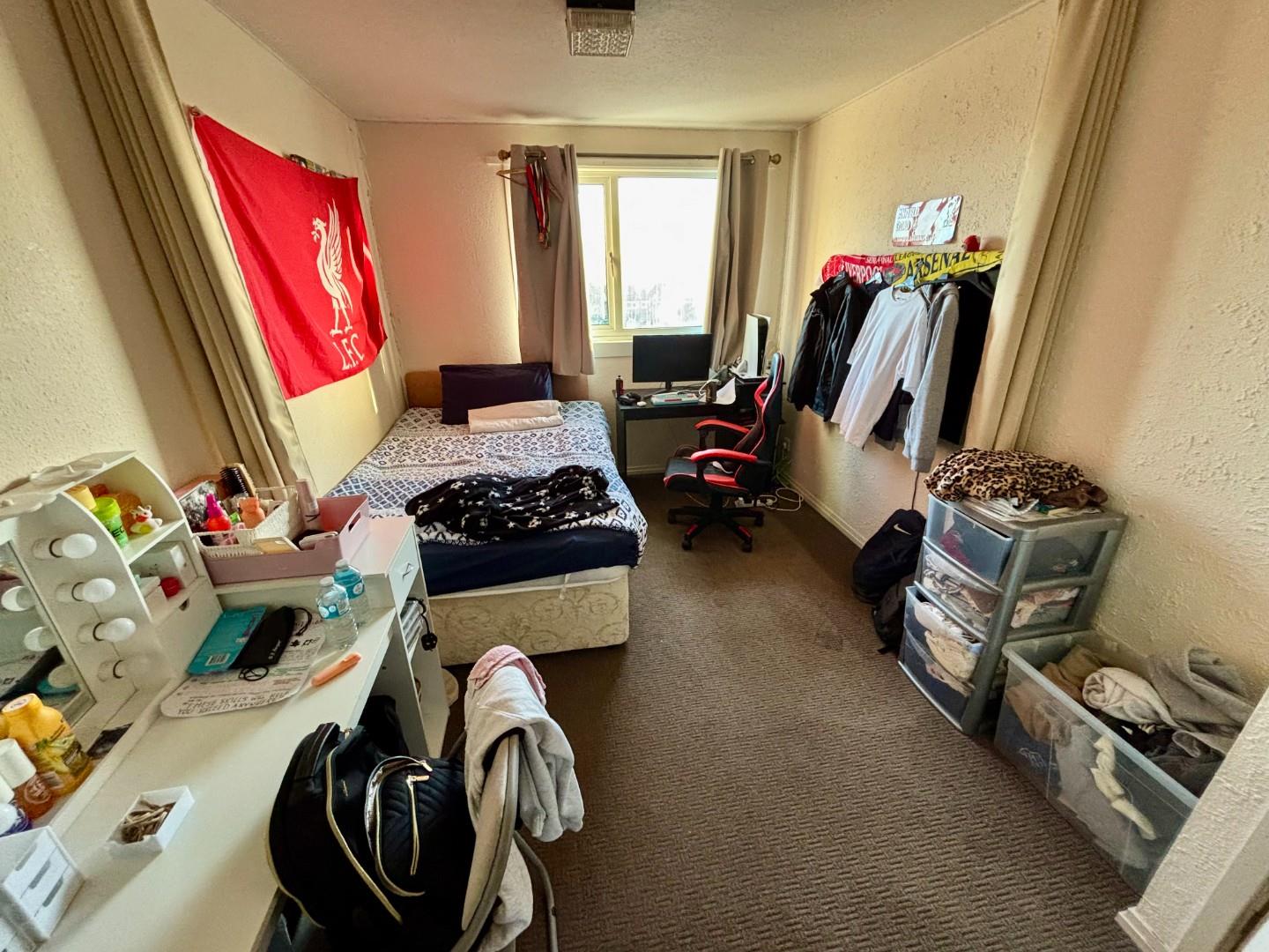 Walledwell Court, Standens Barn