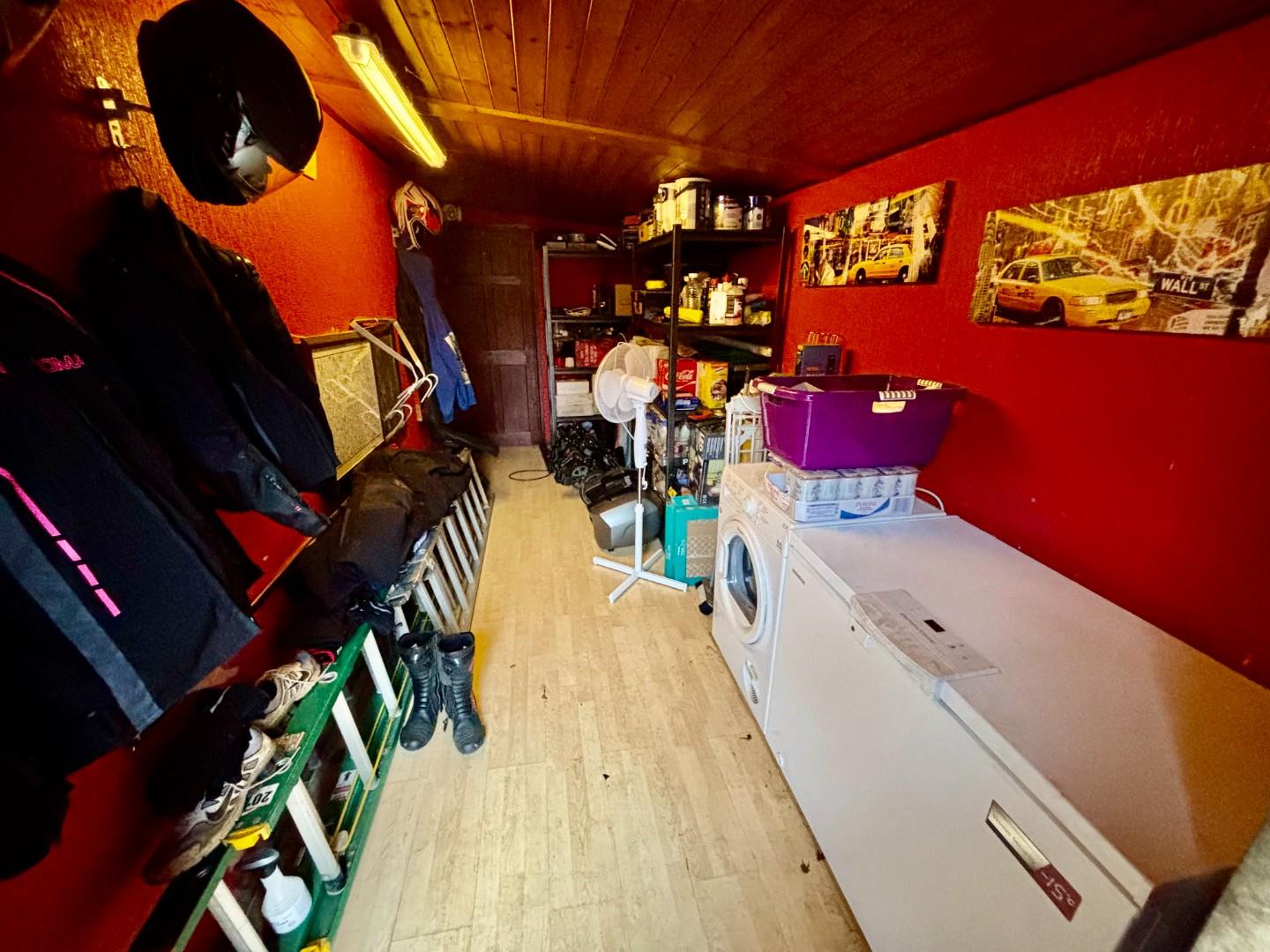 Donellan Green, Southfields