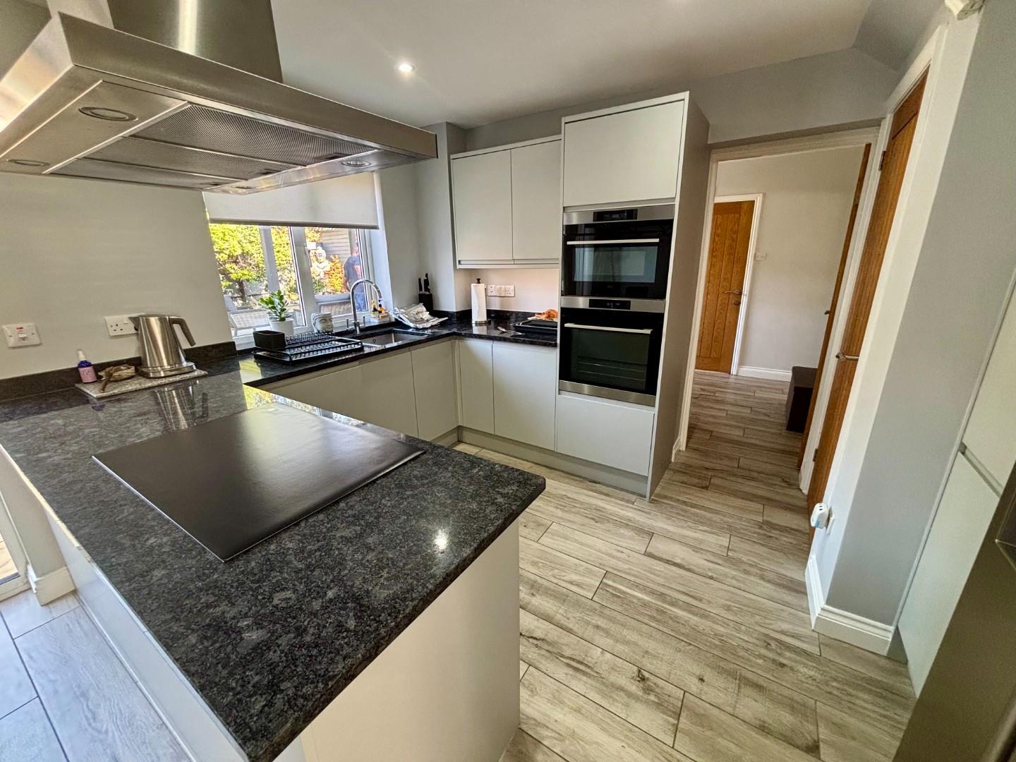 Mapperley Drive, Wakes Meadow